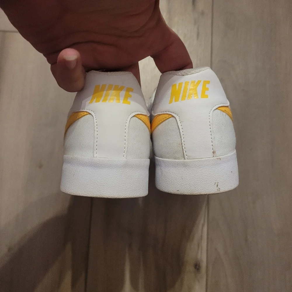 Nike Court Royale Women's Shoes